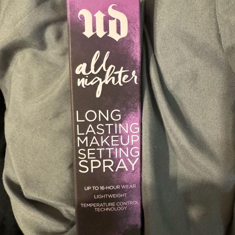 Urban Decay All Nighter Makeup Setting Spray
